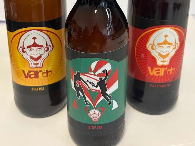 “Varese Pale Ale”: una birra alle pesche per aiutare lo sport del territorio