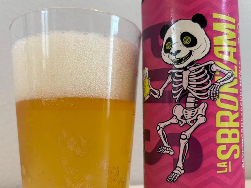 Auguri al “panda della birra”: Duepuntozero festeggia cinque anni